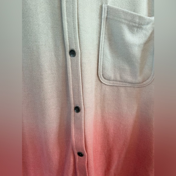NWT Maurices Ombré Long Sleeve Button Down Size 1X - Picture 2 of 6